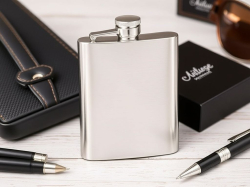 Чоловічі аксесуари оптом - фляги, ручки та подарункові рішення